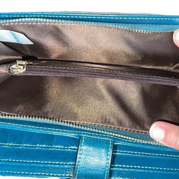 Foxer - Fox Lovers - RFID Blocking Wallet Wristlet - Teal Green - Picture 6 of 8